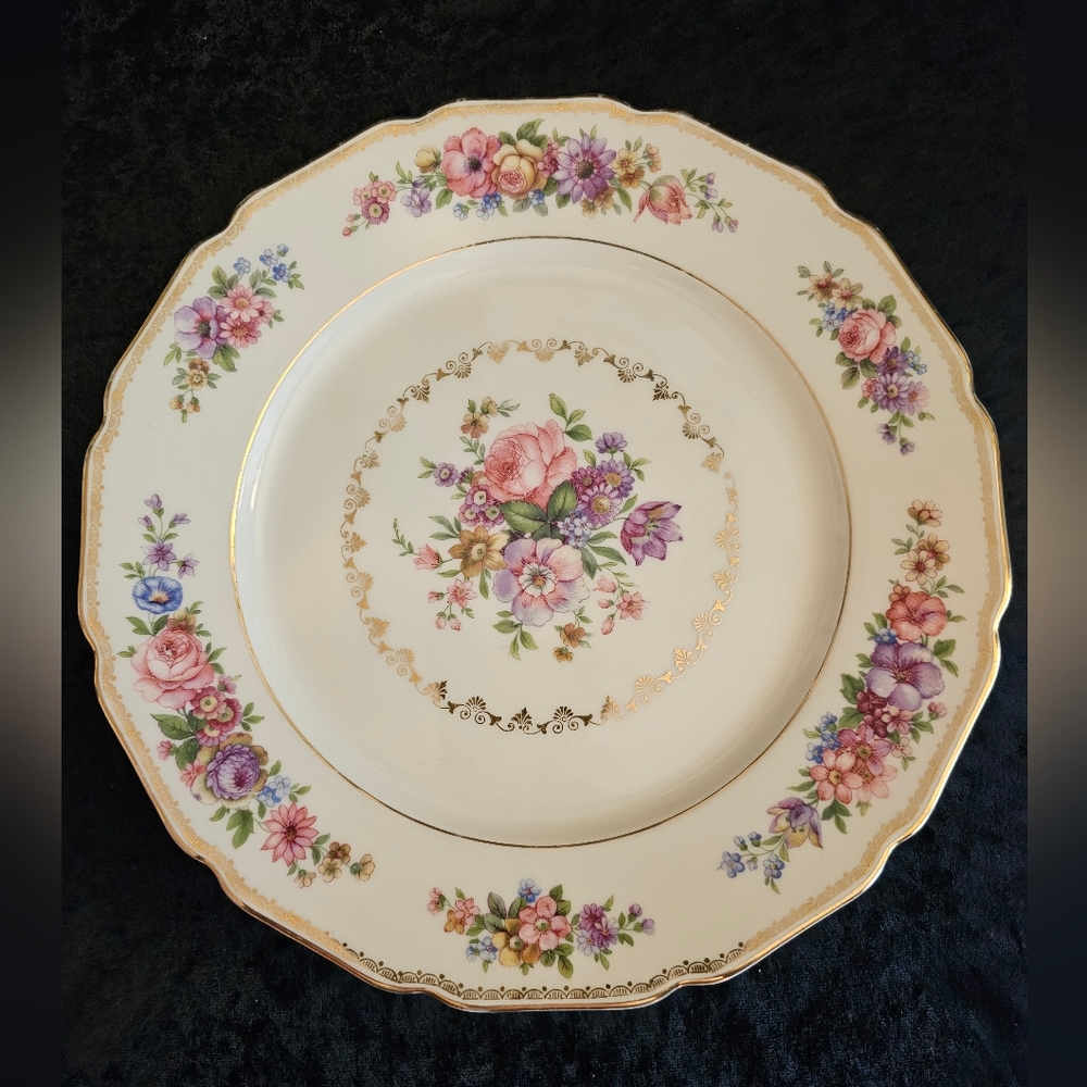 Set Of 4, Gorgeous Sylvia - Thomas Ivory Bavaria Dinner Plates - Picture 2 of 9